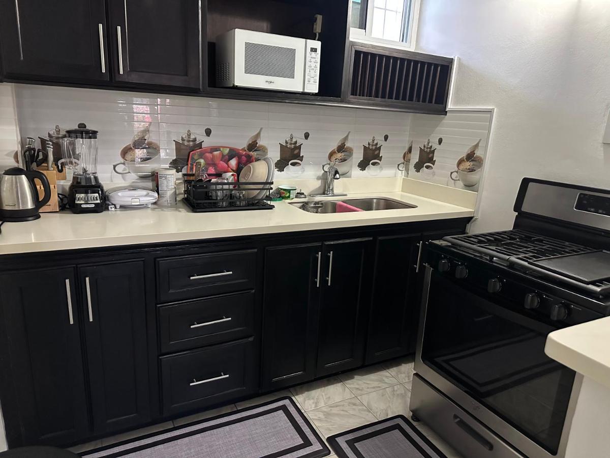 Remarkable 1-Bed Apartment In Montego Bay Eksteriør bilde